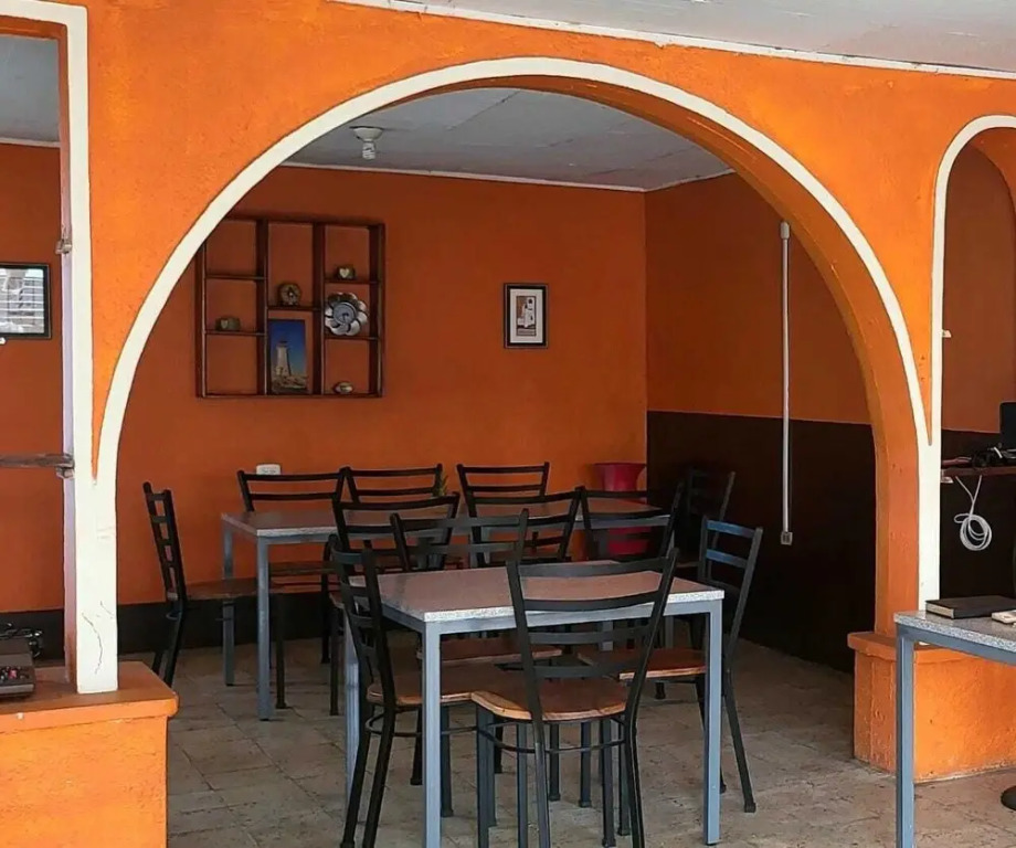 Hostal Cisne House