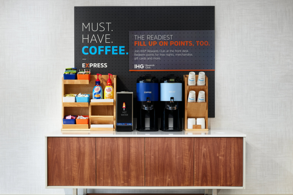 Holiday Inn Express Hotel & Suites Salem by IHG