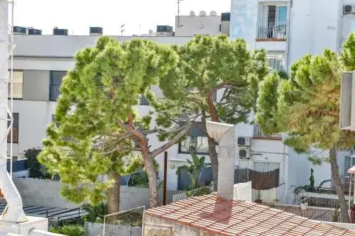 Ghat Apartments Montroig