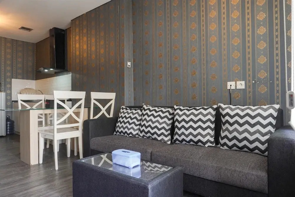 Good And Homey 2Br At Nifarro Park Apartment