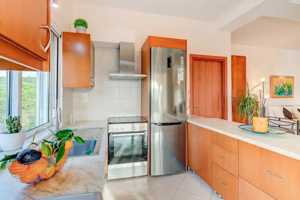 Light Filled Spacious Private Villa with Pool