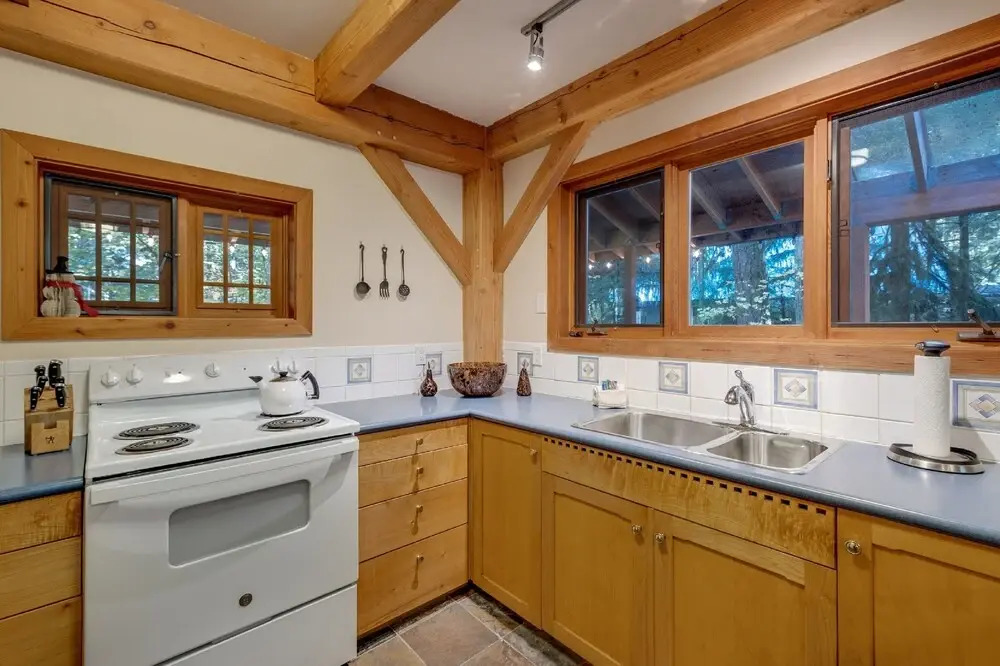 45SL - Hot Tub - Pets Ok - Wi-Fi - Sleeps 8