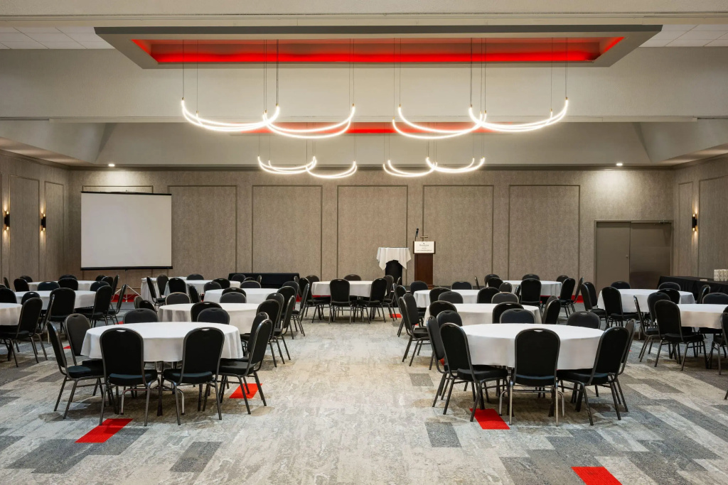 Ramada Plaza by Wyndham Regina Downtown