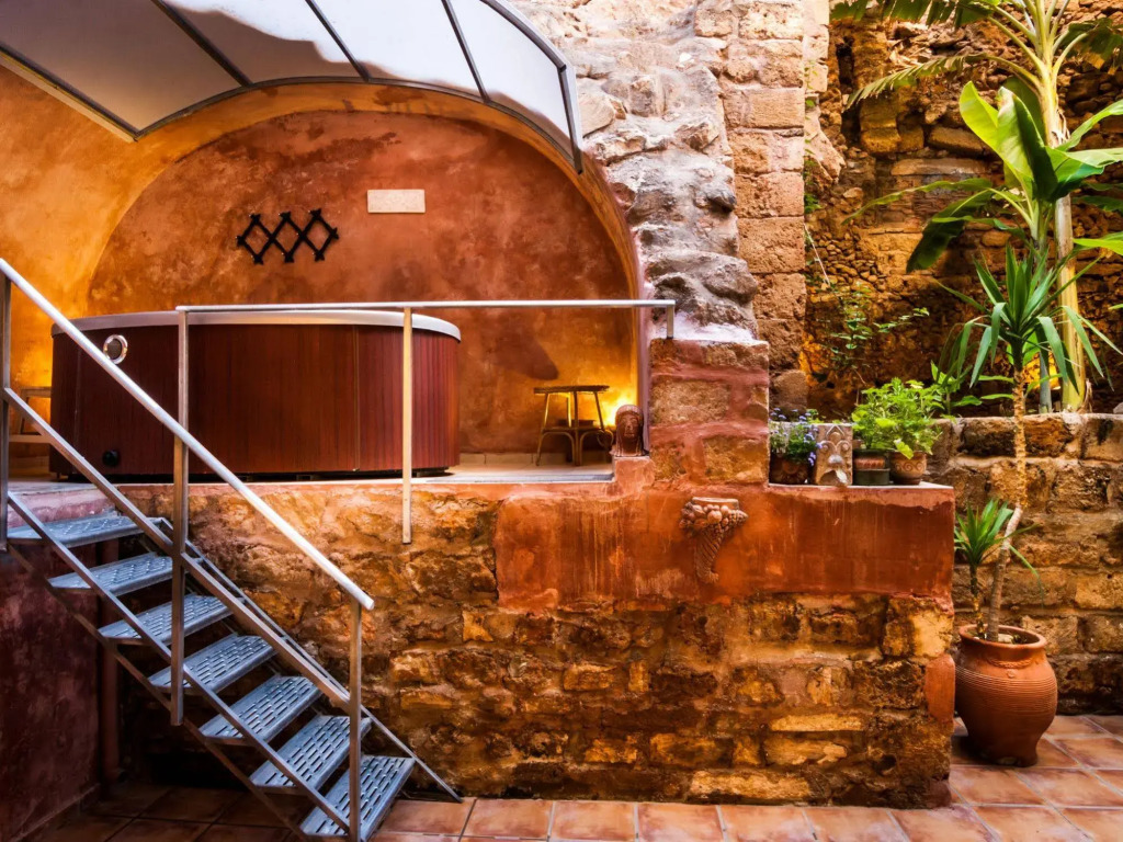 Kasteli Studios & Apartments