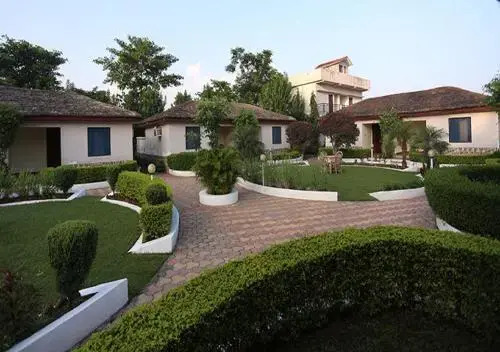 Corbett Jungle Holiday Spa & Resort
