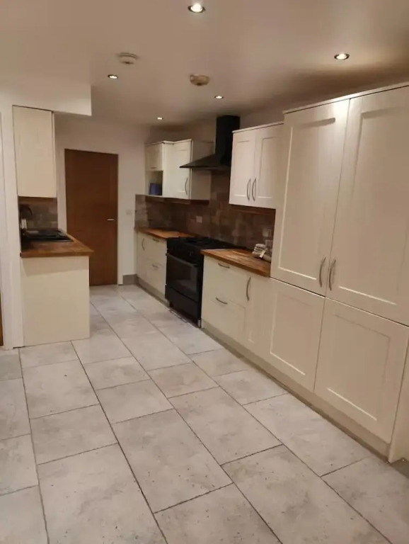 4 Guests - Bbq - Parking - Garden