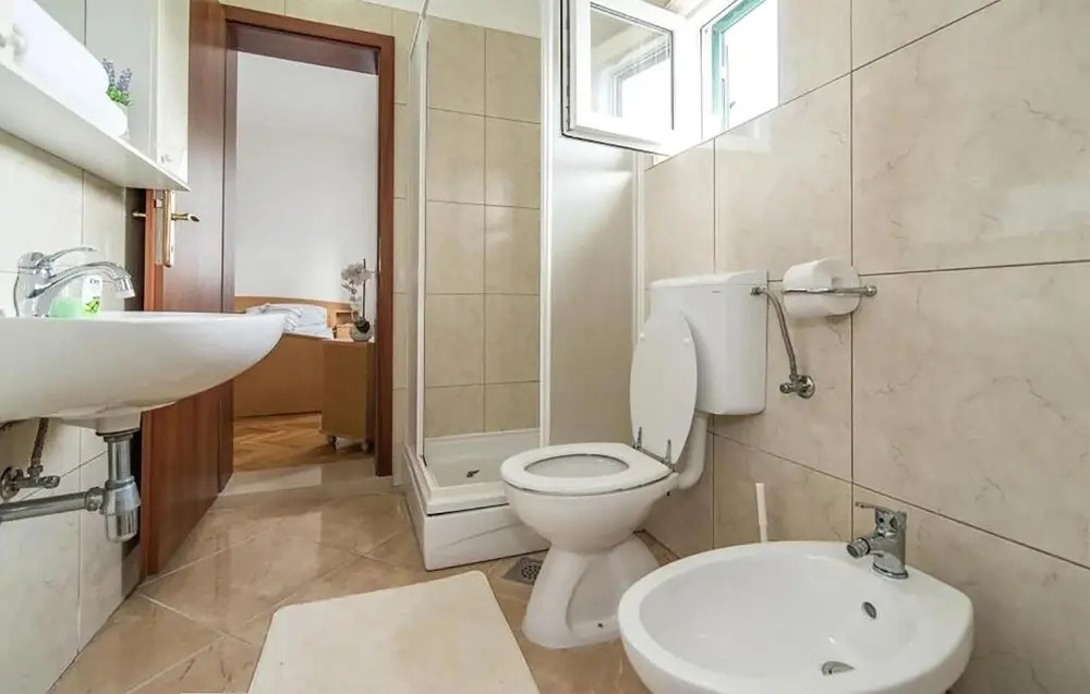 Awesome Apartment in Sutivan With Wifi and 3 Bedrooms