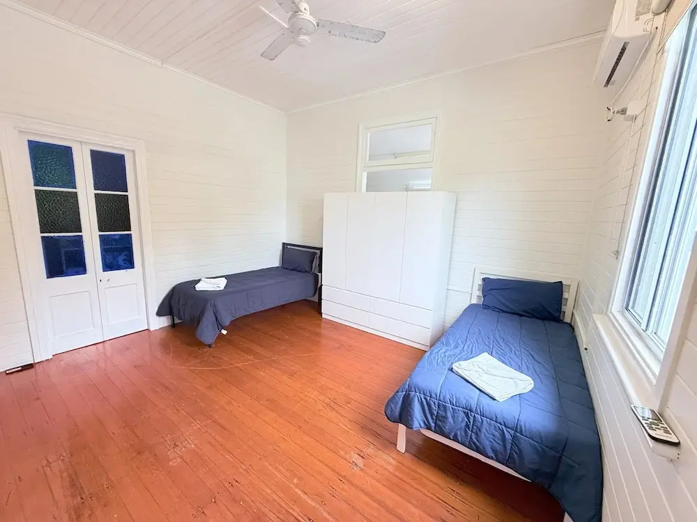 Beach accommodation with Shared facilities