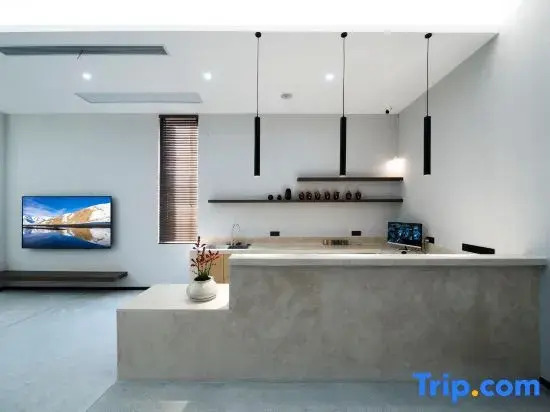 Cloud Hidden INS Villa | Mountain Private Cave Hot Spring Courtyard Retreat