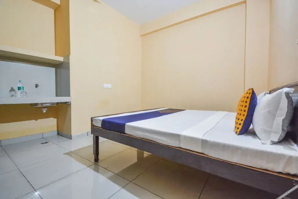 Hotel Diamond by OYO Rooms