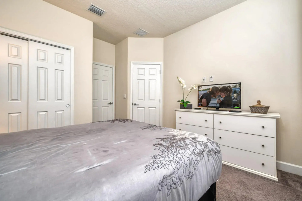 Nice and pleasant townhome villa with private pool near Disney