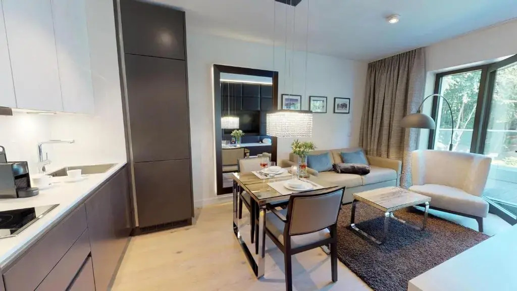 White Pearl Apartment 3.06