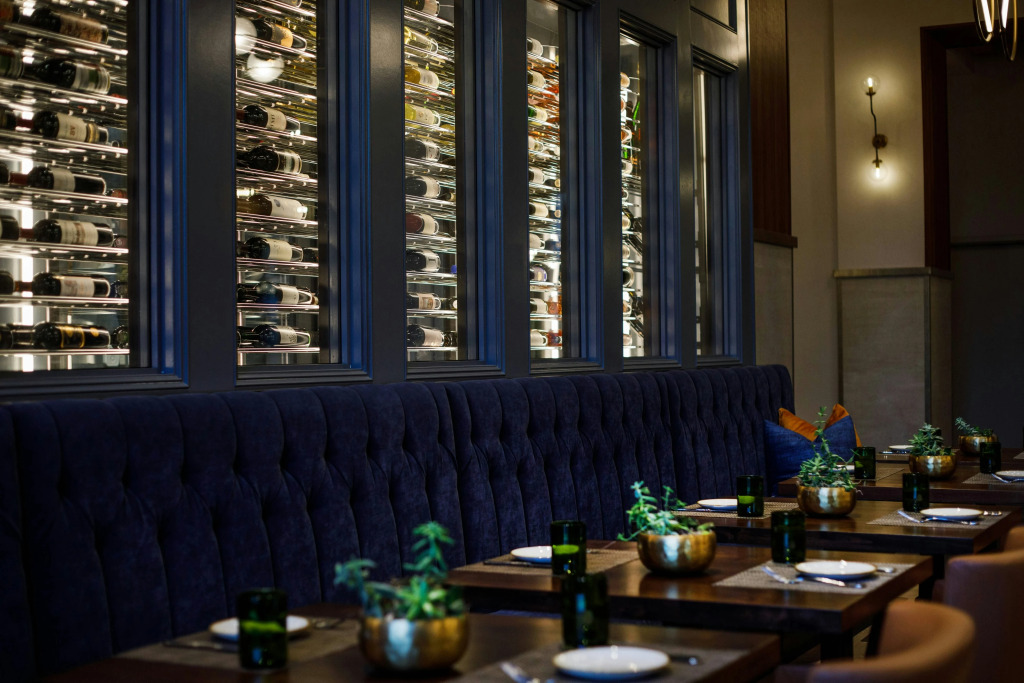 Hotel Vin, Grapevine, Autograph Collection