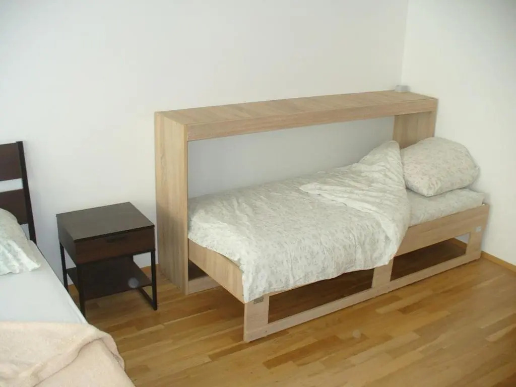 Garden apartment with garage in central Prague