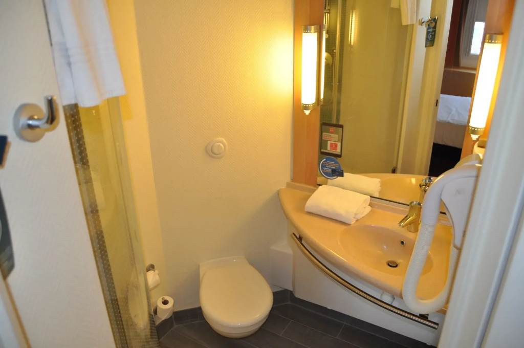 ibis Martigues Centre