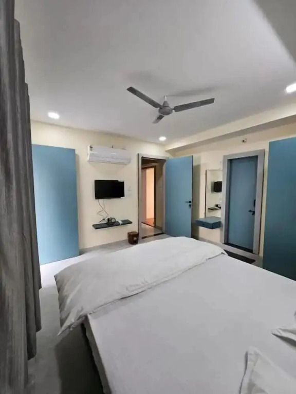 Gokul hotel