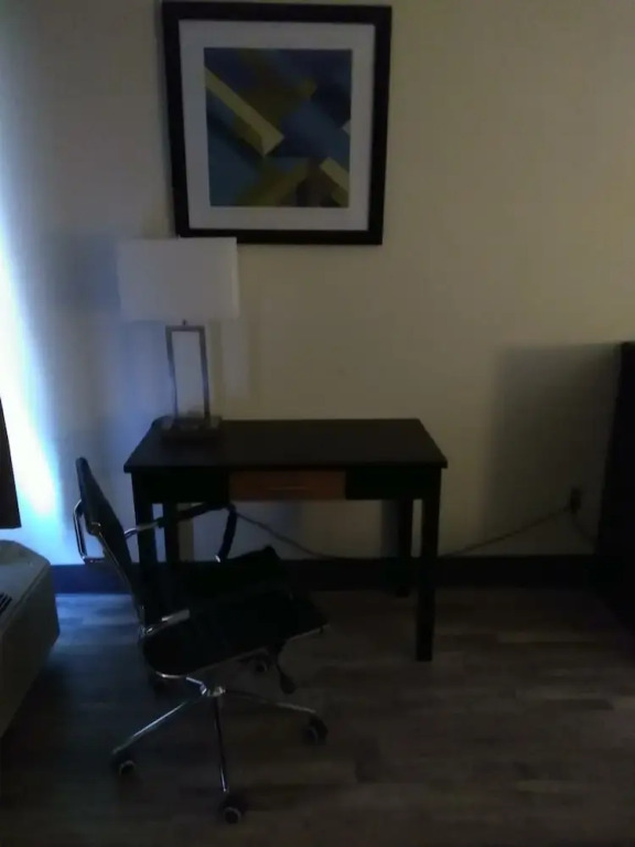 Americas Best Value Inn & Suites