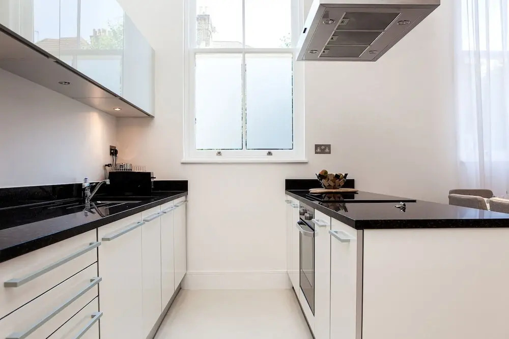 Luxurious and Spacious 3 Bed in Battersea