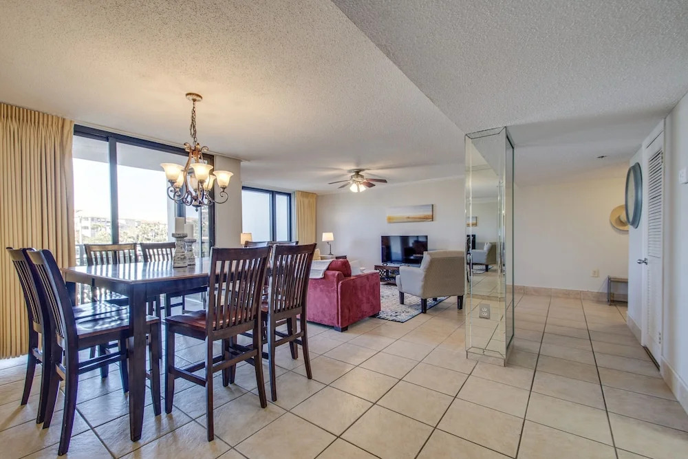 Enclave 202a 2 Bedroom Condo by RedAwning