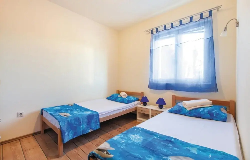 Beautiful Home in Kastel Stafilic With Wifi and 7 Bedrooms