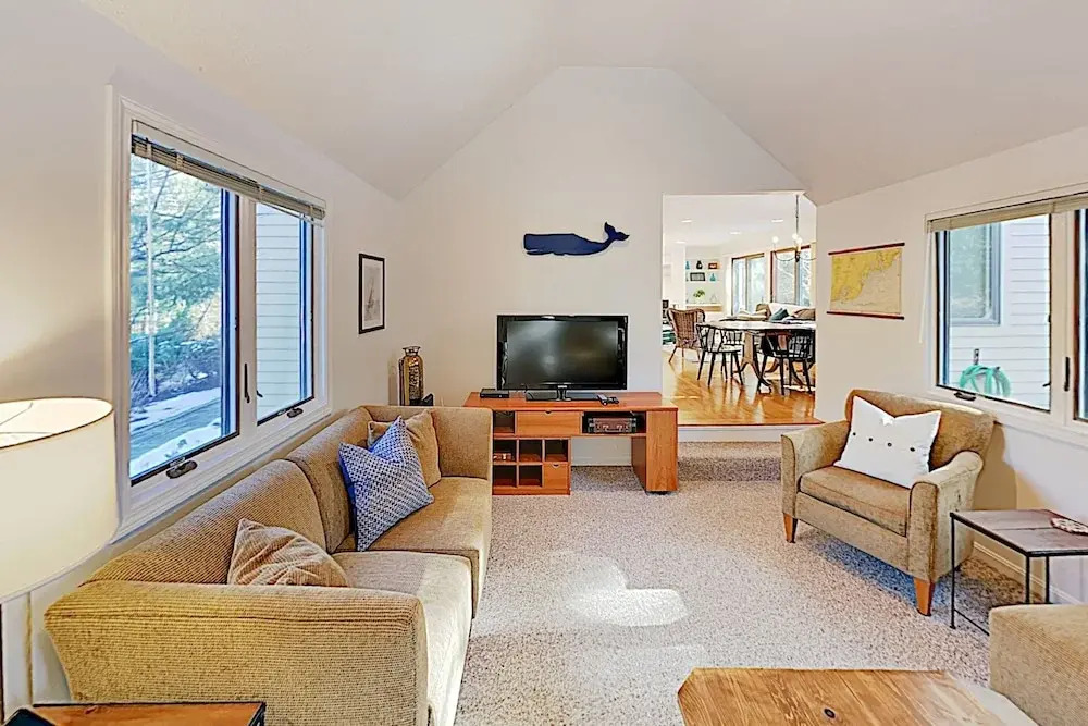 New Listing! Cape Haven - Steps To Fells Pond 3 Bedroom Home