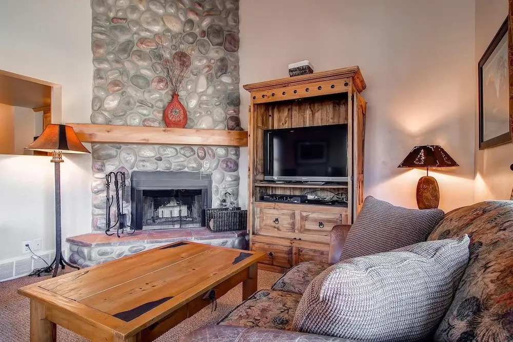 1048-1052 Empire Ave by Park City Lodging