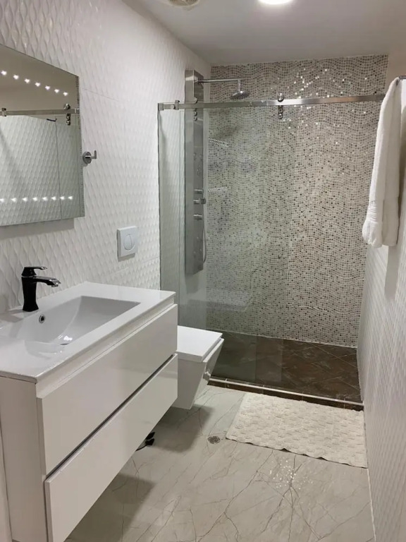 3mr8 Duplex Apartment Close To The Sea With Pool