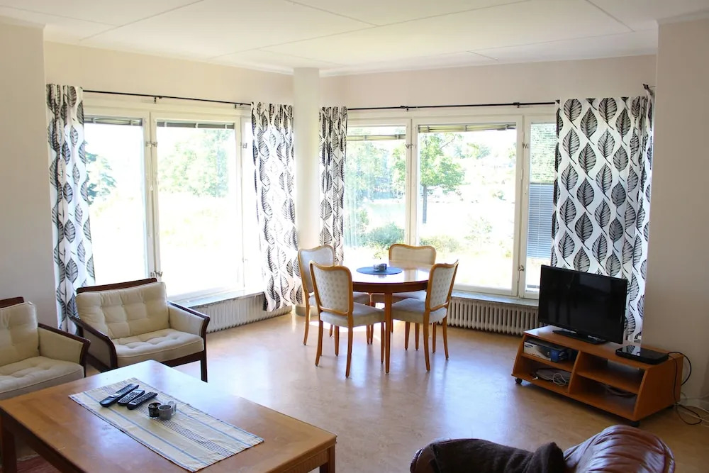 Liljeholmen Herrgård Hostel