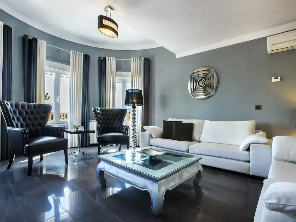 Luxury Villa With Private Swimming Pool in Moraira