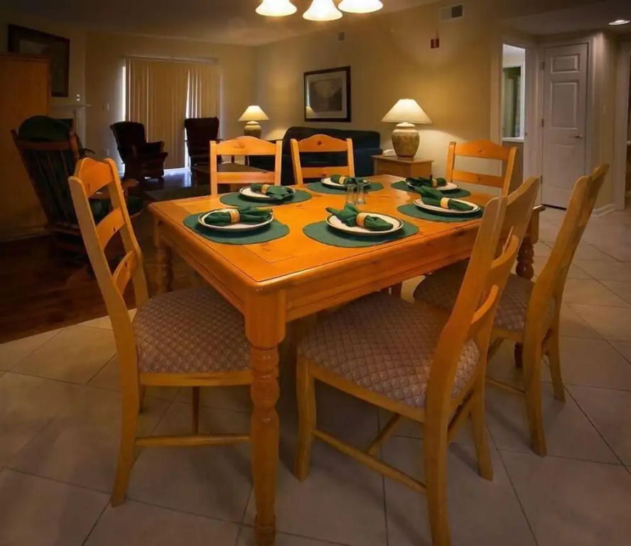 Whispering Pines 433