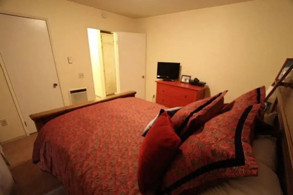 Bigwood 35 1 Bedroom 1 Bathroom Condo