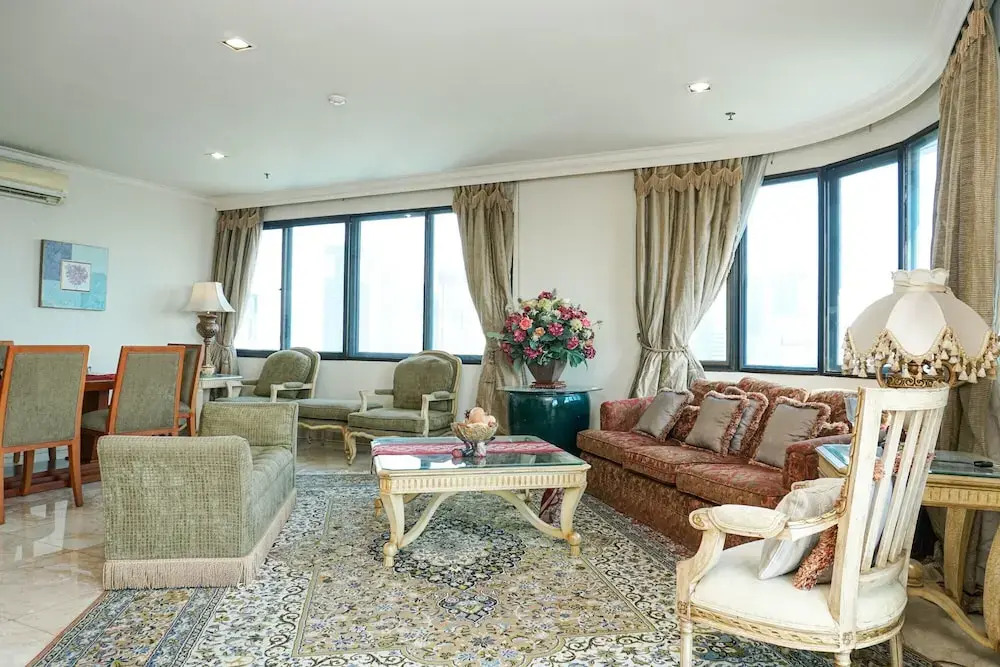 Good Location 2BR at Park Royale Apartment
