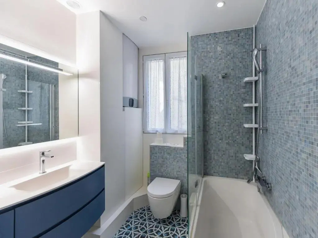 Welkeys - Crozatier Apartment