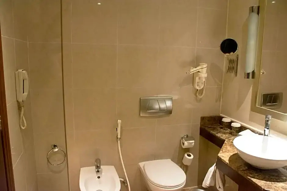 Manazeli Al Corniche Hotel
