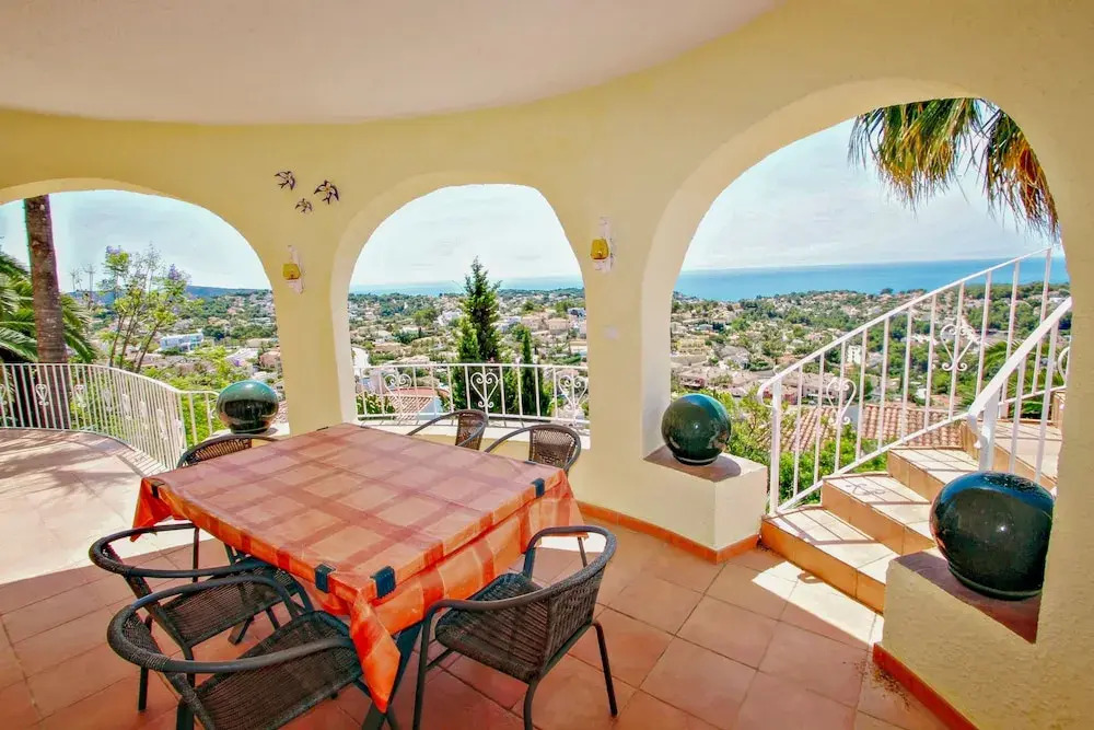 Los Llanos - sea view villa with private pool in Benissa