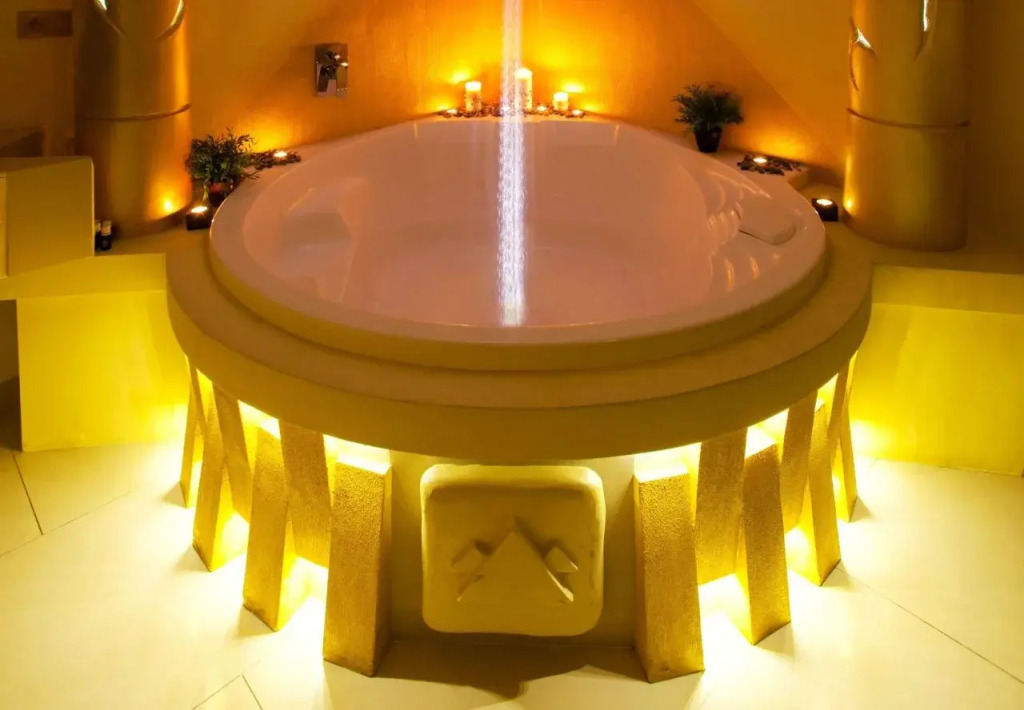 Galaxy Hotel
