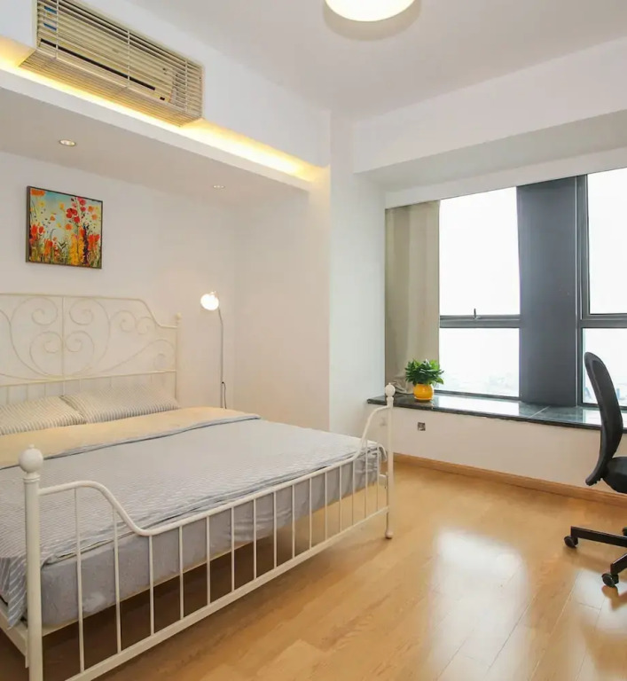 iNestin Shanghai Apt Jinzang Road