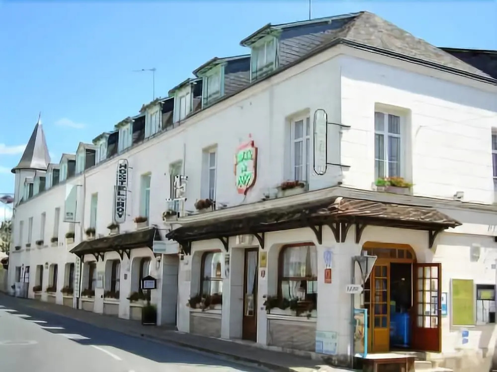 Hostel Du Roy