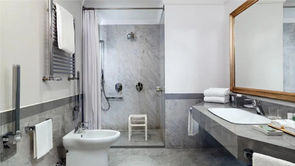 Отель The Westin Palace, Milan