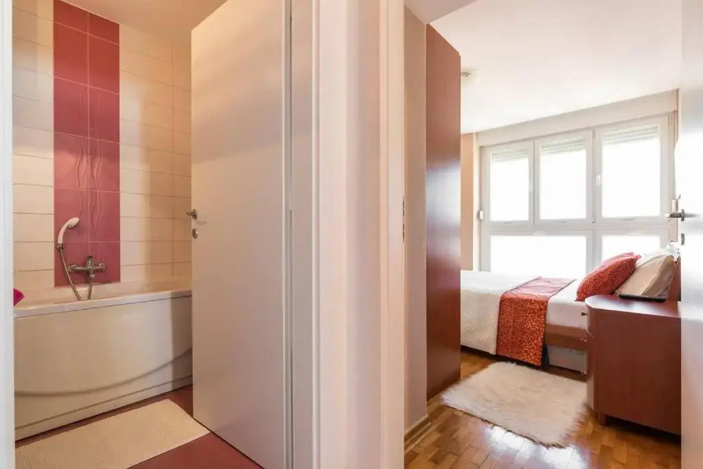 Apartment Penthouse Ema