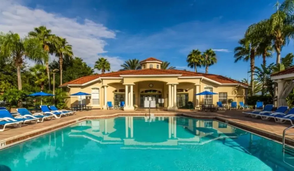 Emerald Island Resort - 8524 Palm Harbour Drive