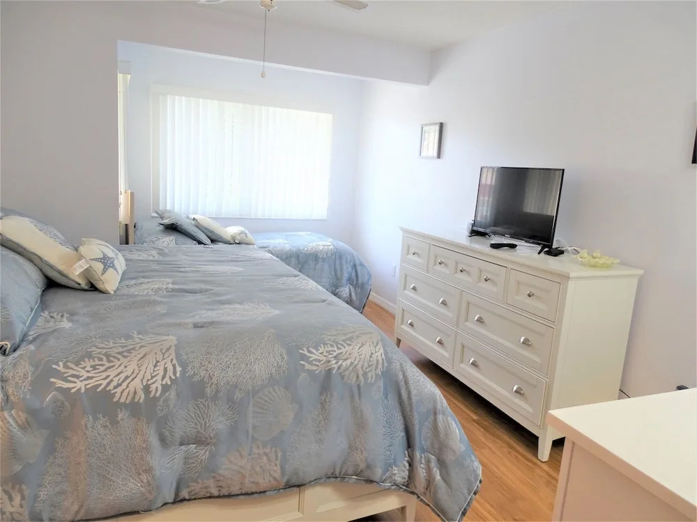 Siesta Beach House #304 2 Bedrooms 2 Bathrooms Townhouse