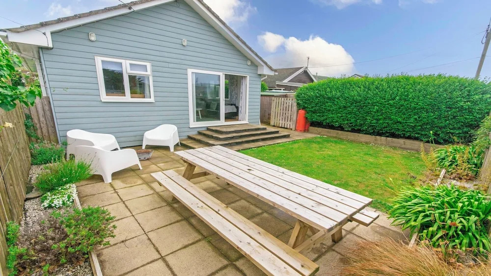 Swallows Croyde 3 Bedrooms, Sleeps 6, Beach Chalet