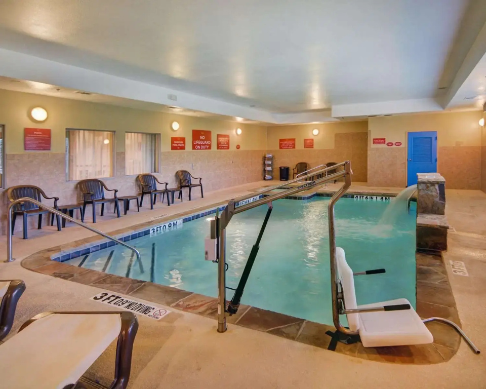 Motel 6 Fort Worth, TX – I-35 & I-20