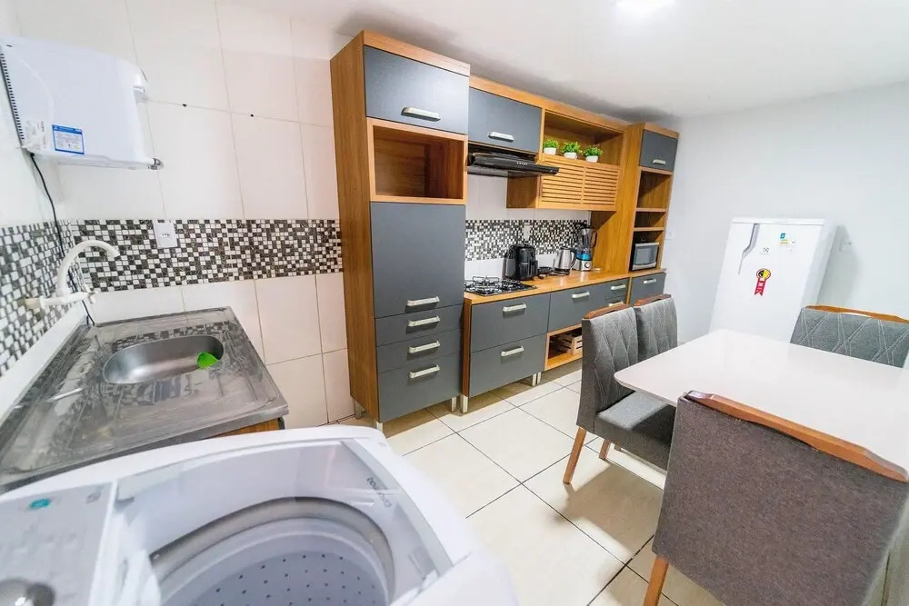 Ap 2 Qts com suíte  Garagem e Elevador