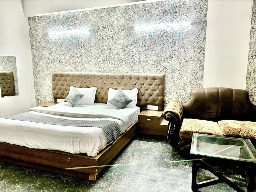 Hotel Pushpanjali