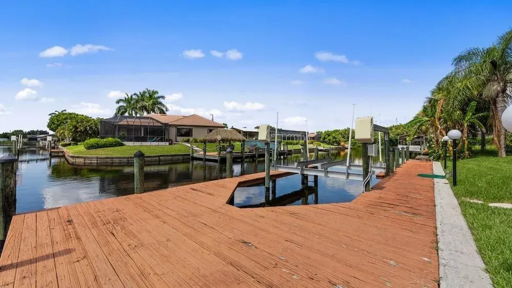 Sunset Palms Dockside Retreat