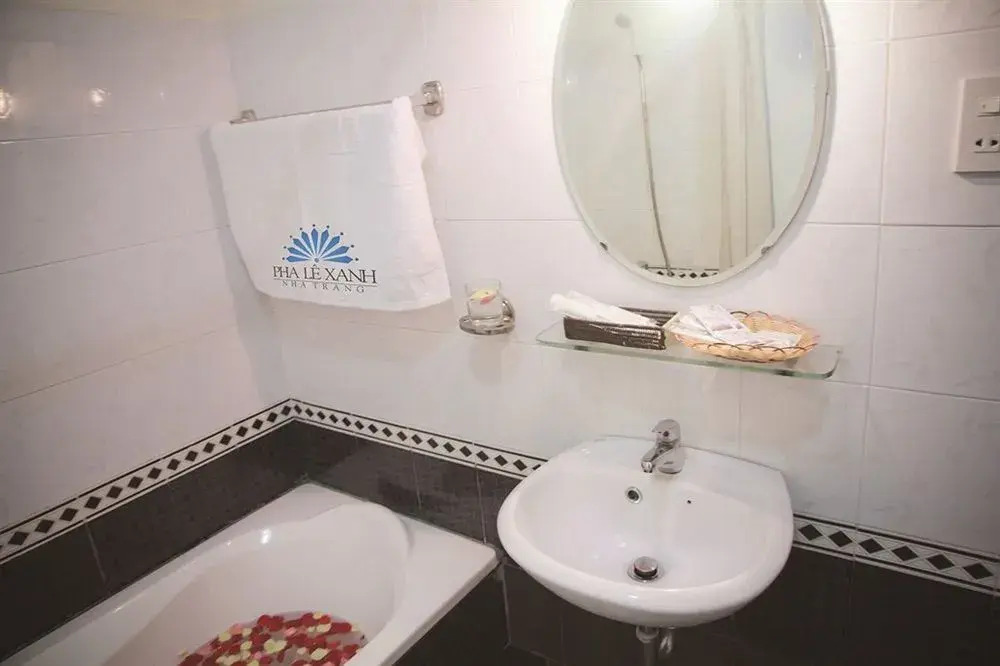 Pha Le Xanh 1 Hotel