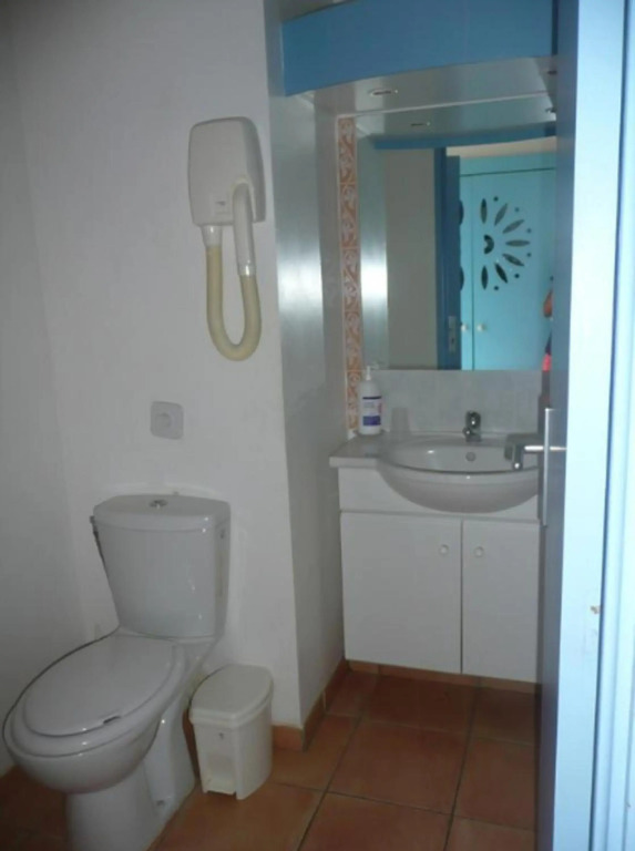 Studio a Sainte Anne a 100 m de la plage avec jardin clos et wifi