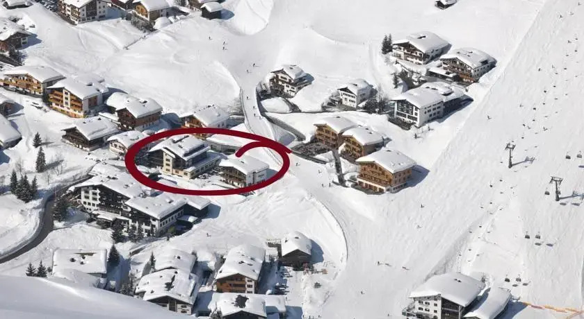 hotel & chalet madlochBlick